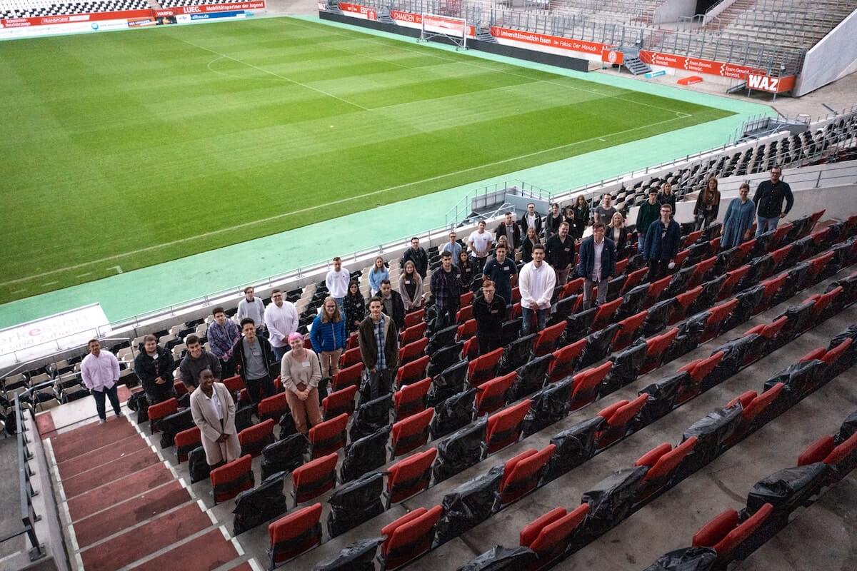 Ausbildungsstart bei der Opta Data Gruppe: Die Begrüßungsveranstaltung fand im Stadion Essen statt. (Foto: Opta Data)