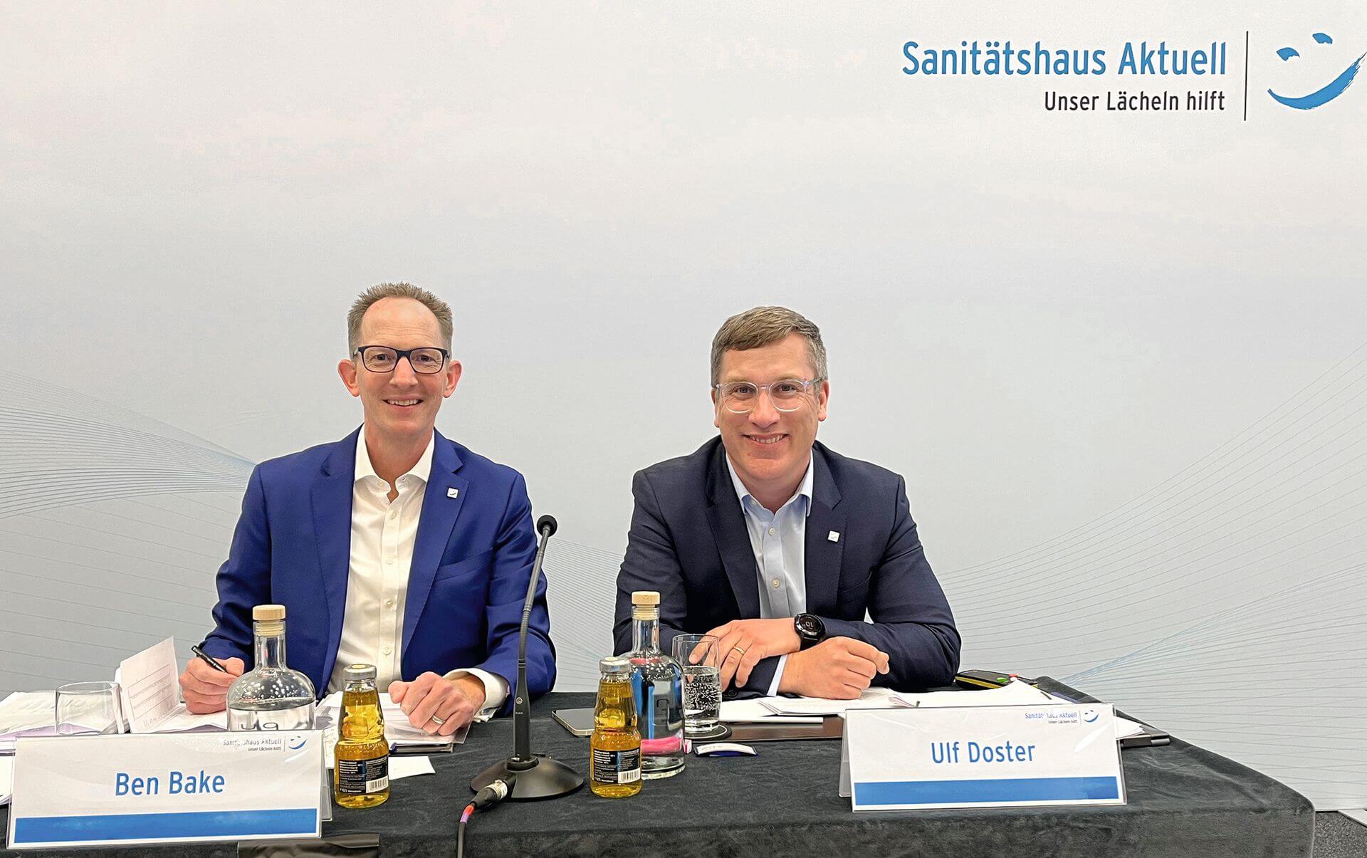 Der Vorstand der Sanitätshaus Aktuell AG, Ben Bake (l.) und Ulf Doster, bei der Hauptversammlung 2023. (Foto: Kerstin Niesen)