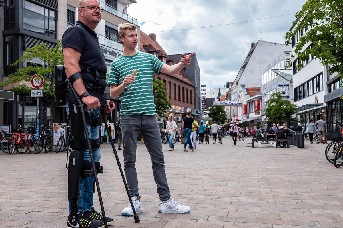 Rewalk präsentiert sein Exoskelett in neun Städten vor Ort. (Foto: Rewalk)