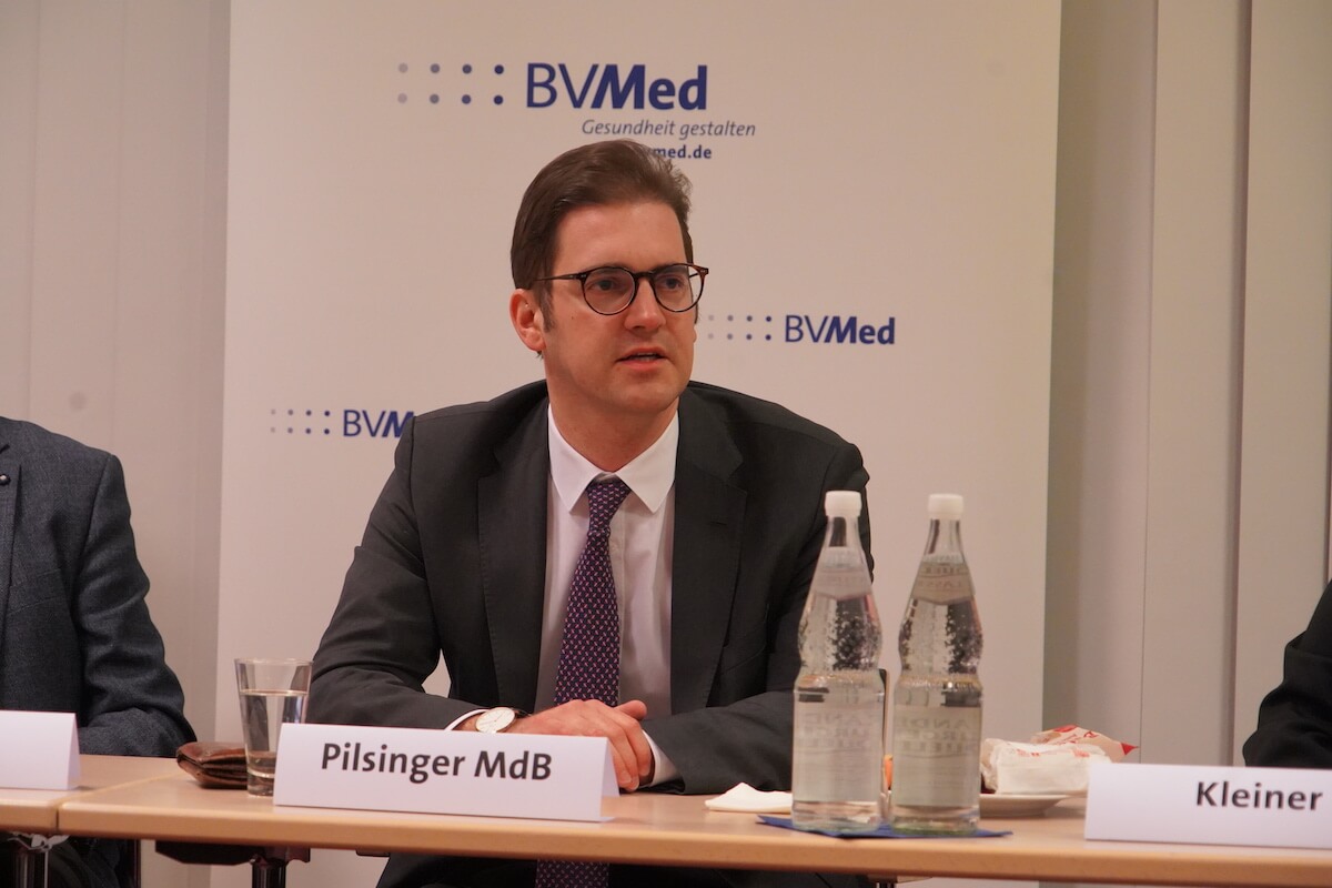 Der CSU-Bundestagsabgeordnete Stephan Pilsinger auf dem Gesprächskreis Gesundheit des Bundesverbandes Medizintechnologie. (Foto: BVMed/Manfred Beeres)